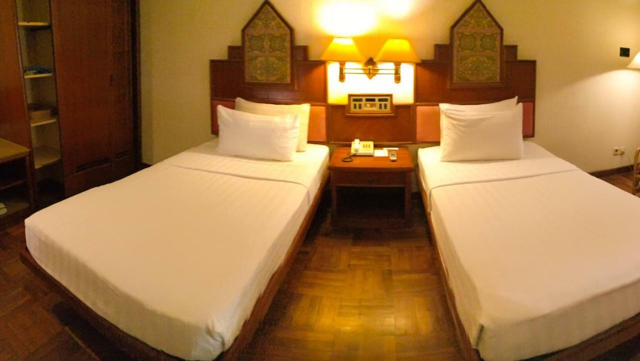 Hotel Pusako Букитинги Екстериор снимка